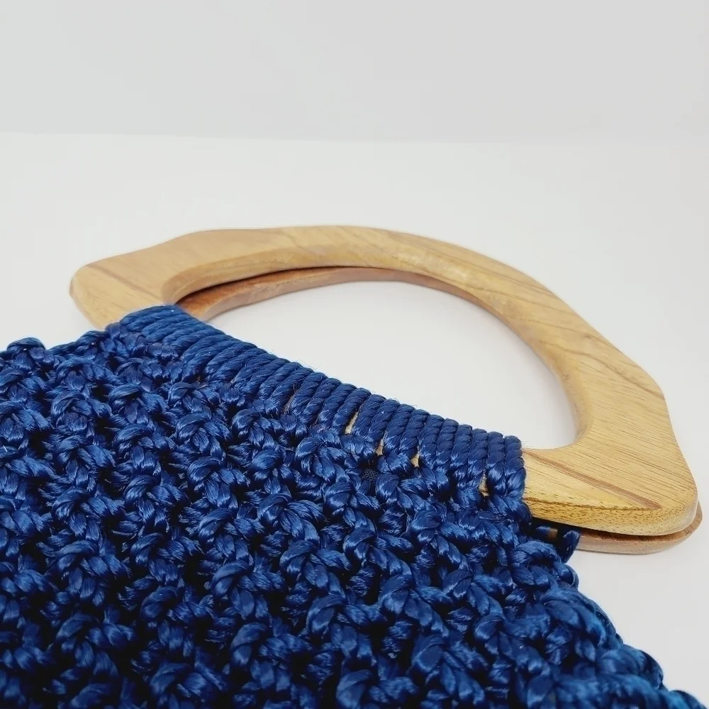 Unbranded | Blue Weaved Bag w/ Wooden Handles (One Size)